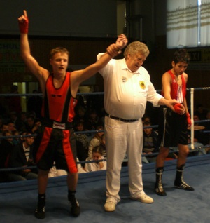 Sieger nach Punkten: Elmin Pepic vom Boxring TSV Stein!